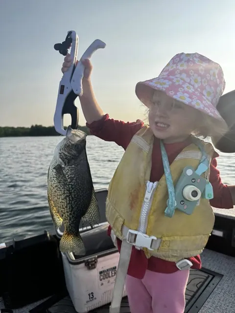 The Best Way to Get People Addicted to Fishing – Crappie Fishing Tips: Light Gear for Heavy Limits