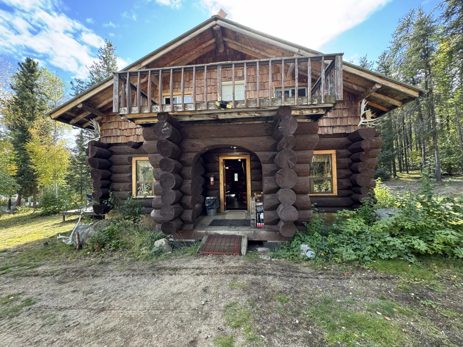 Log cabin at the Kamuchawie Lake fly-in outpost run by Bakers Narrows Lodge